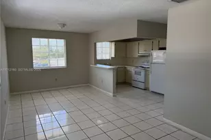 837 SE 8th Ct, Hialeah, FL 33010 - Photo 3