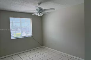 837 SE 8th Ct, Hialeah, FL 33010 - Photo 7