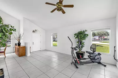 1910 NW 180th Way, Pembroke Pines, FL 33029 - Photo 31
