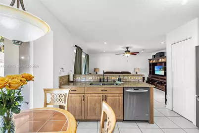 1910 NW 180th Way, Pembroke Pines, FL 33029 - Photo 29