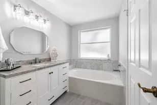 1910 NW 180th Way, Pembroke Pines, FL 33029 - Photo 5