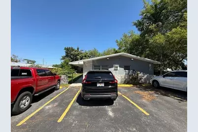 151 NW 164th St, Miami, FL 33169 - Photo 1
