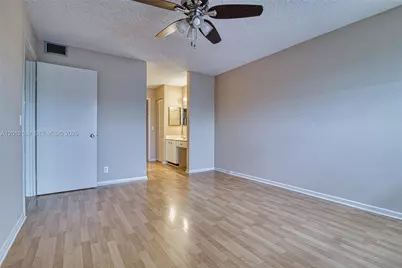 12950 SW 13th St #412D, Pembroke Pines, FL 33027 - Photo 15