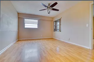 12950 SW 13th St, Pembroke Pines, FL 33027 - Photo 11