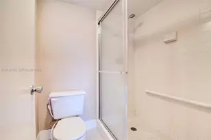 12950 SW 13th St, Pembroke Pines, FL 33027 - Photo 19