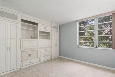 950 NE 199th St #2H, Miami, FL 33179 - Photo 27