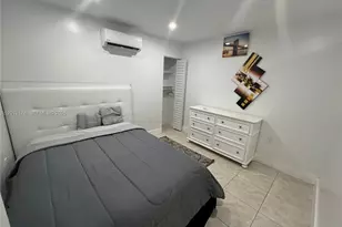 382 NE 113th St, Miami, FL 33161 - Photo 5