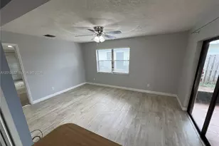 440 SE Skipper Ln, Port Saint Lucie, FL 34983 - Photo 9