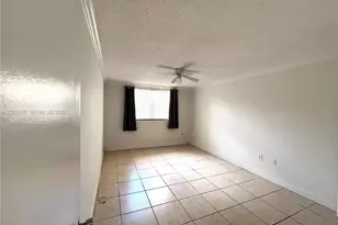 8373 Lake Dr, Doral, FL 33166 - Photo 13