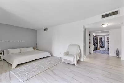 20341 W Country Club Dr #TH-11, Aventura, FL 33180 - Photo 17