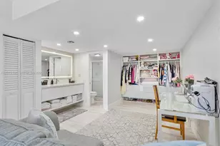 20341 W Country Club Dr, Aventura, FL 33180 - Photo 27
