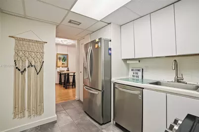 800 West Ave #738, Miami Beach, FL 33139 - Photo 11