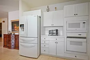 15705 SW 77th Ave, Palmetto Bay, FL 33157 - Photo 9