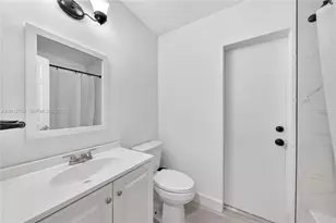 8310 NW 48th St, Lauderhill, FL 33351 - Photo 23