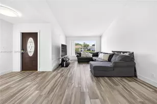 8310 NW 48th St, Lauderhill, FL 33351 - Photo 19