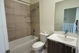 9083 NW 159th St, Miami Lakes, FL 33018 - Photo 33