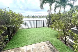 9083 NW 159th St, Miami Lakes, FL 33018 - Photo 3