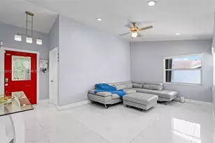 8210 SW 3 Ct, North Lauderdale, FL 33068 - Photo 9