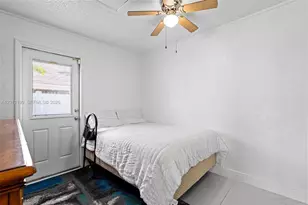 8210 SW 3 Ct, North Lauderdale, FL 33068 - Photo 31
