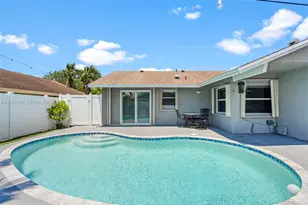 8210 SW 3 Ct, North Lauderdale, FL 33068 - Photo 37