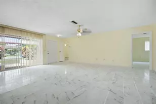 920 NW 92nd Ave, Pembroke Pines, FL 33024 - Photo 35