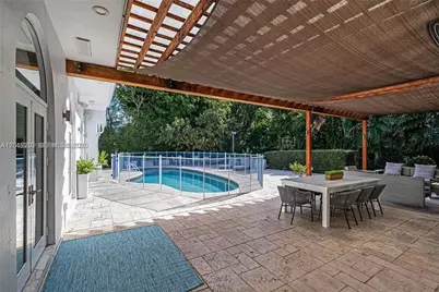 530 Sabal Palm Rd, Miami, FL 33137 - Photo 17