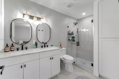 9250 SW 44th St, Miami, FL 33165 - Photo 23