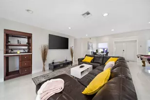 31 SE 12th St, Pompano Beach, FL 33060 - Photo 39
