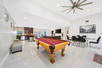 31 SE 12th St, Pompano Beach, FL 33060 - Photo 31