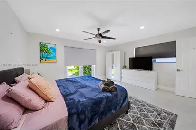 31 SE 12th St, Pompano Beach, FL 33060 - Photo 25