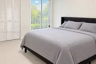 3010 Lakewood Ln, Hollywood, FL 33021 - Photo 11
