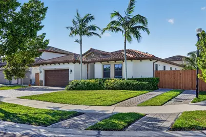 2371 SE 1st Ct, Homestead, FL 33033 - Photo 3