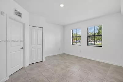 2371 SE 1st Ct, Homestead, FL 33033 - Photo 9