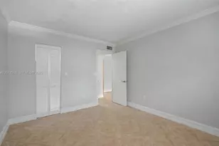 8609 SW 68th Ct, Pinecrest, FL 33156 - Photo 9