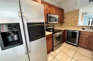 1187 NW 124th Ave, Miami, FL 33182 - Photo 3