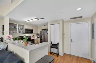350 NE 24th St, Miami, FL 33137 - Photo 9