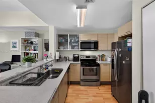 350 NE 24th St, Miami, FL 33137 - Photo 13