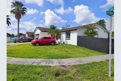26200 SW 132nd Pl, Homestead, FL 33032 - Photo 5