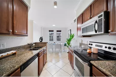 9021 SW 94th St #310, Miami, FL 33176 - Photo 15