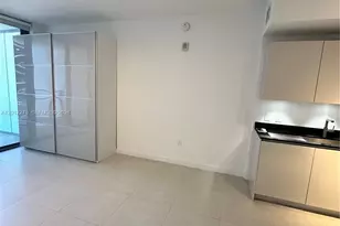 1010 Brickell Ave, Miami, FL 33131 - Photo 15