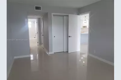 4700 Washington St #404, Hollywood, FL 33021 - Photo 13
