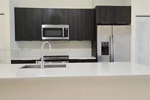 7819 NW 104th Ave, Doral, FL 33178 - Photo 7