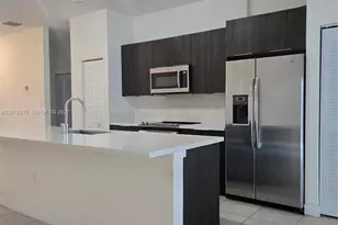 7819 NW 104th Ave, Doral, FL 33178 - Photo 5