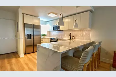 1331 Lincoln Rd #702, Miami Beach, FL 33139 - Photo 5