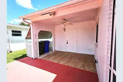 1040 NW 73rd Ter, Margate, FL 33063 - Photo 9