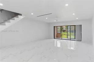3766 Estepona Ave, Doral, FL 33178 - Photo 11