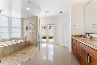 8763 SW 61st Pl, Pinecrest, FL 33156 - Photo 11
