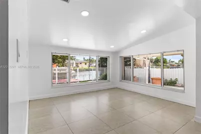 2729 Harding St, Hollywood, FL 33020 - Photo 11