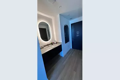 20 NE 11 #2212A, Miami, FL 33132 - Photo 3