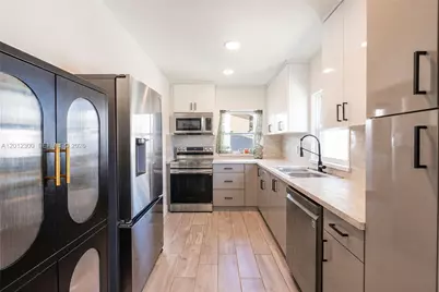 6451 Pershing St, Hollywood, FL 33024 - Photo 11